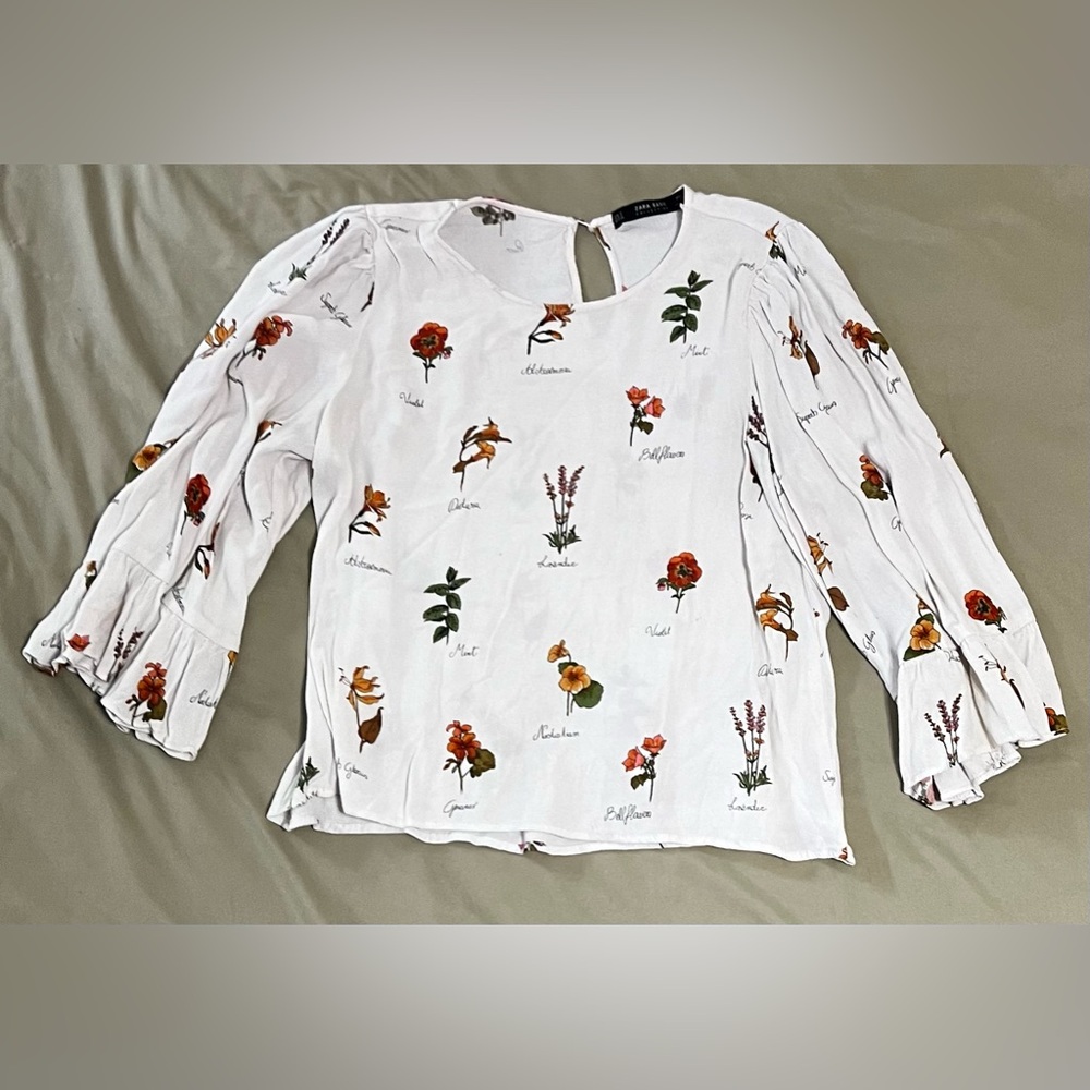ZARA BASIC Floral Bell Sleeve Blouse Size XS